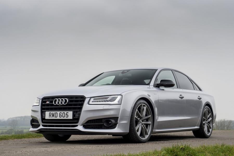  Audi S8 Plus (D4) 2016 года  (UK) (фото 4 из 8)